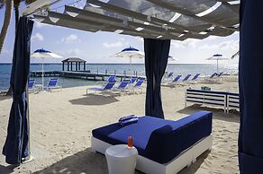 Club Suites at Rum Point