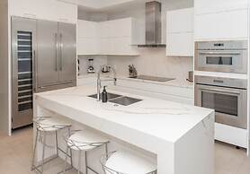 Club Suites at Rum Point