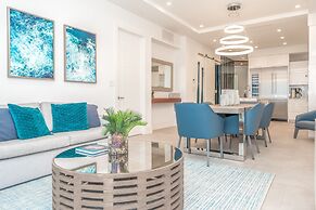 Club Suites at Rum Point