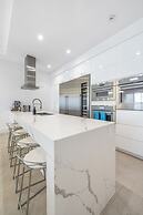 Club Suites at Rum Point