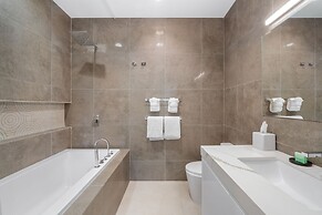 Club Suites at Rum Point