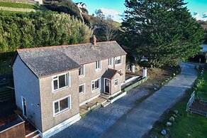 Maytree Cottage - 4 Bedroom Holiday Home - Tenby