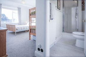 Maytree Cottage - 4 Bedroom Holiday Home - Tenby