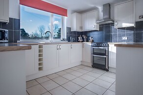 Maytree Cottage - 4 Bedroom Holiday Home - Tenby