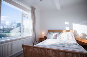 Maytree Cottage - 4 Bedroom Holiday Home - Tenby