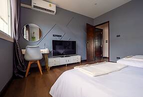 Grand Orlov Apart Hotel