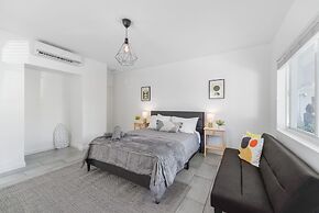 Great Studio 15 min from the beach