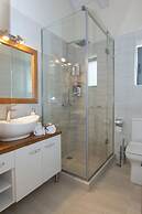 Elsa Villa by Elrin Villas Mani