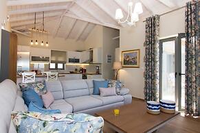 Elsa Villa by Elrin Villas Mani