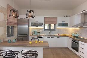 Aspasia Villa by Elrin Villas Mani