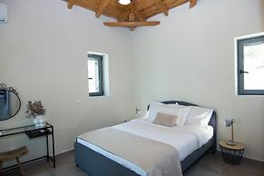 Irini Villa by Elrin Villas Mani