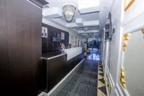 Doreen Grand Hotel & Suites