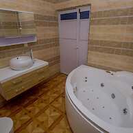 Doreen Grand Hotel & Suites