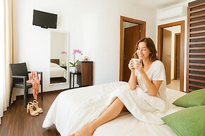 Marina 10 boutique&design hotel