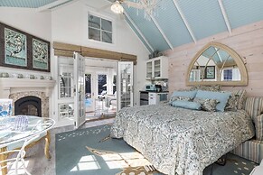 Glamorous Cabana
