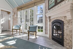 Glamorous Cabana