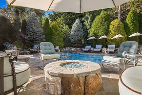 Glamorous Cabana