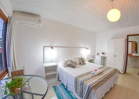 Pousada Vigia das Marés - Praia do Rosa - SC