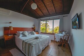 Pousada Vigia das Marés - Praia do Rosa - SC