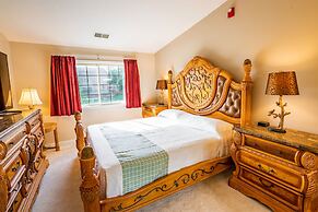 Grand Wood Suites