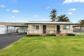 Ocean Bridge Lakes Entrance