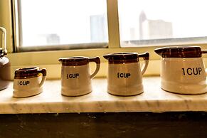 DTWN luxury condo 99 percent Walk score