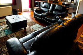 DTWN luxury condo 99 percent Walk score