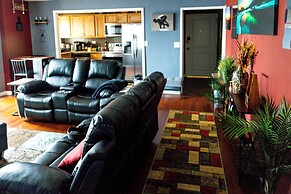 DTWN luxury condo 99 percent Walk score