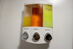 DTWN luxury condo 99 percent Walk score