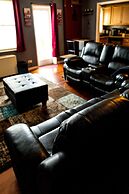 DTWN luxury condo 99 percent Walk score