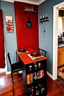 DTWN luxury condo 99 percent Walk score