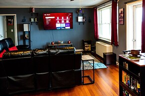 DTWN luxury condo 99 percent Walk score