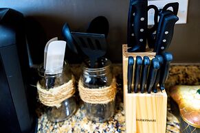 DTWN luxury condo 99 percent Walk score