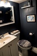 DTWN luxury condo 99 percent Walk score