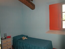 Apartment With Beautiful View in the Crete Senesi