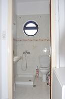 Anastasias House, Zipari