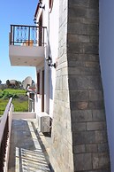 Anastasias House, Zipari