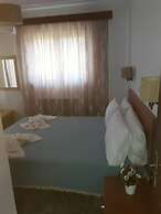 Anastasias House, Zipari