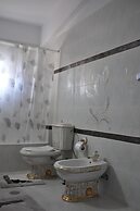 Anastasias House, Zipari