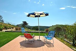 Red Roses Flat in a Semi-detached Villa