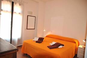 Red Roses Flat in a Semi-detached Villa