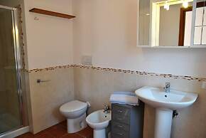 Red Roses Flat in a Semi-detached Villa