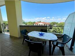 Apartment in Modern Residence With Swimming Pool - By Beahost Rentals