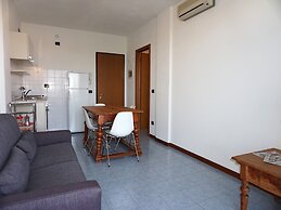 Apartment in Modern Residence With Swimming Pool - By Beahost Rentals