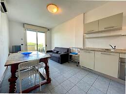 Apartment in Modern Residence With Swimming Pool - By Beahost Rentals