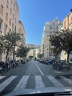 Apartment 200 m From Piazza del Plebiscito