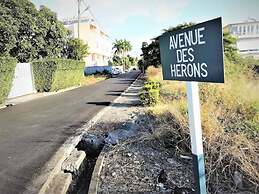 Fully Equipped Apart. 4 ppl Only 500m From Flic-en-flac Beach