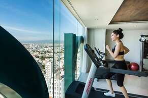 Stunning Beachfront 2bdr Condo Across My Khe Beach