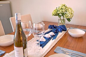 Stunning Beachfront 2bdr Condo Across My Khe Beach