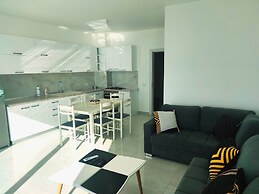 Seafront Apartment in Durres